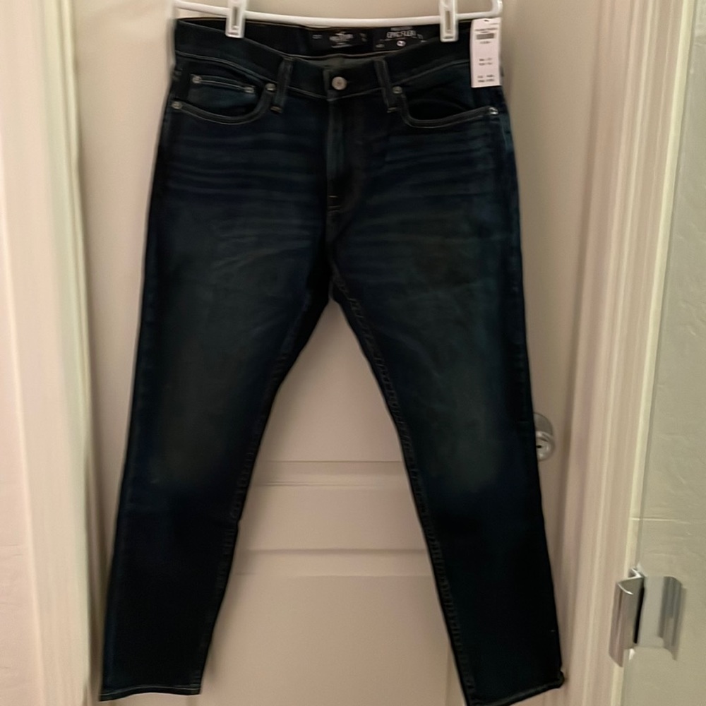 Mens Hollister epic flex jeans. Never worn. Size 31x30